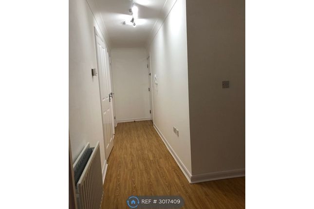 Flat, Kenilworth House Kenilworth Crescent, Fleet photo 5