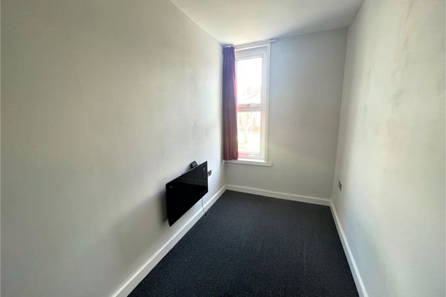 Flat 3, 68, Clifton Terrace, Newtown photo 5