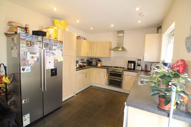 Terraced house for sale in The Oaks, Leagrave, Luton
