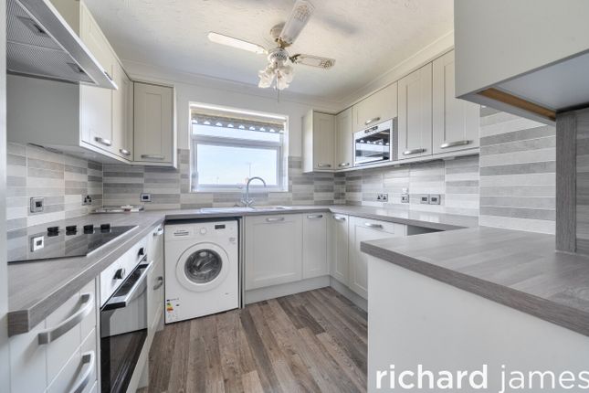 12, Kennet Road, Swindon photo 2