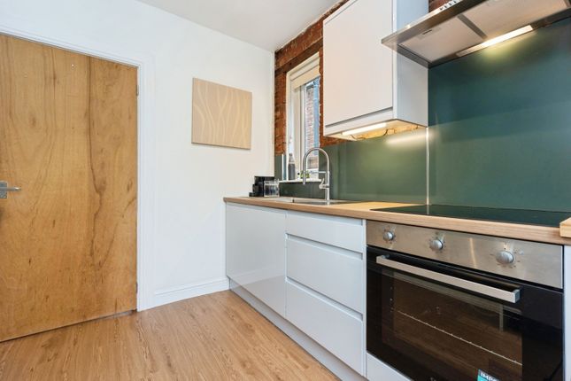 34, Eldon Road, Greater Manchester photo 4