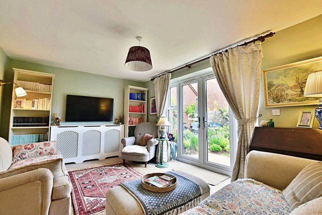 19, Goldcrest Avenue, Lincoln photo 4