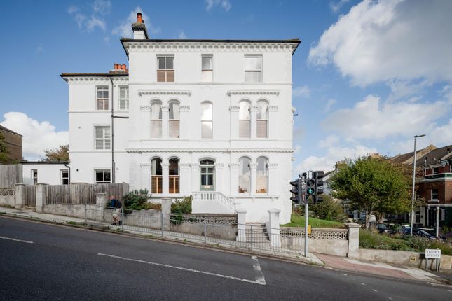 Priory Avenue, Hastings photo 2