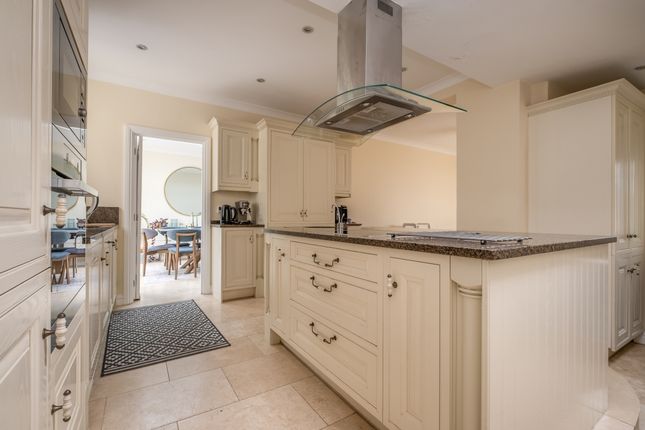 12-Staveley-Road-...