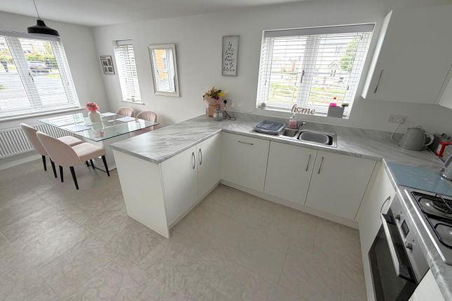 79, Silvester Road, Corby photo 3