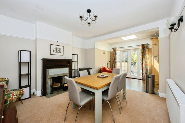 5, Earlswood Road, Surrey photo 3