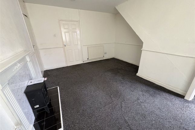 43, West Street, Grange Villa photo 2