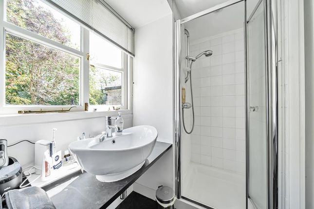 Bedroom 2 Ensuite
