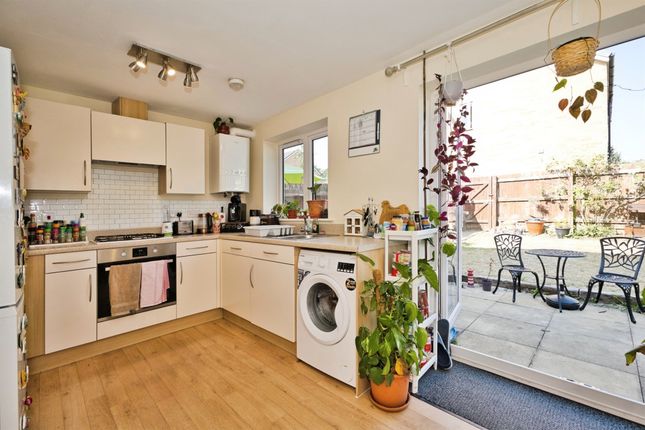 2, Swanmead Drive, Ilminster photo 4