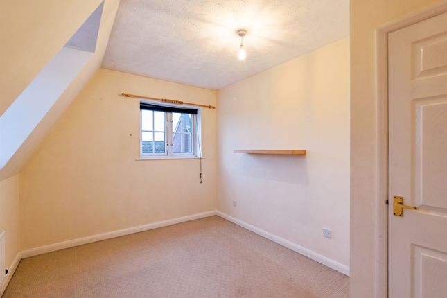 22, Godson Avenue, Sleaford photo 3