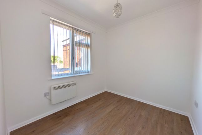 11 Ellis Court, Roman Bank, Skegness photo 3