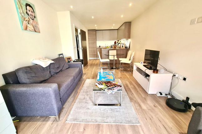 Flat for sale in Goldhawk House, Beaufort Square, Colindale, London