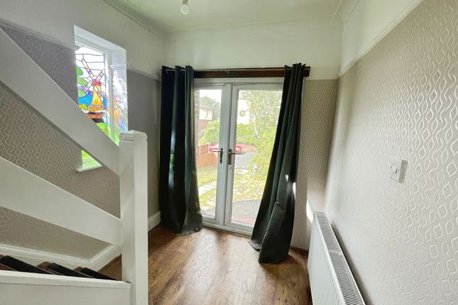156, Withins Lane, Bolton photo 4