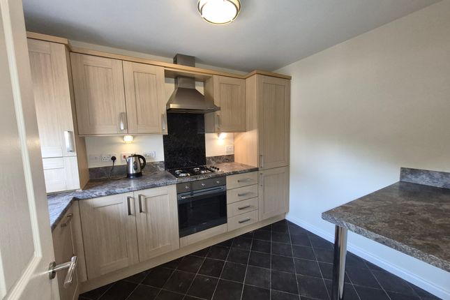 1, Robert Breton Court, Larbert photo 4