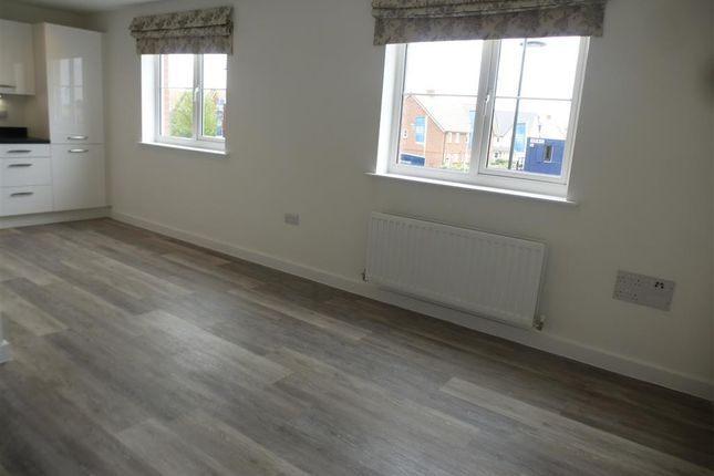 Flat 1, 57, William Morris Way, SWINDON photo 2