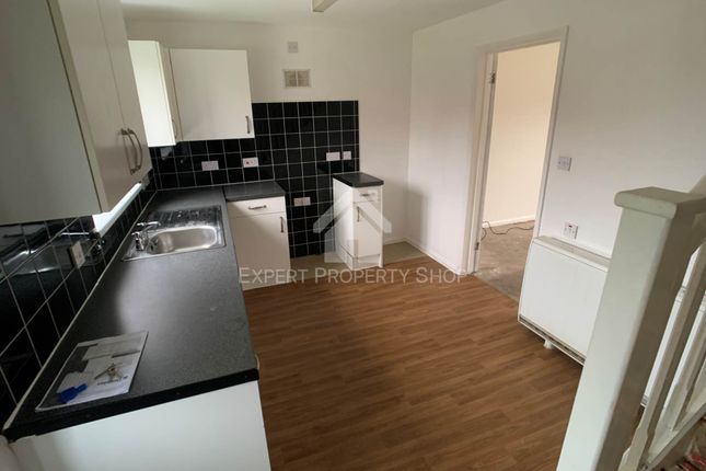 5, Kenilworth Close, Worksop photo 3