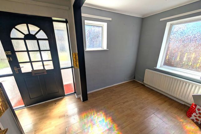 84, Nestor Grove, Hull photo 2