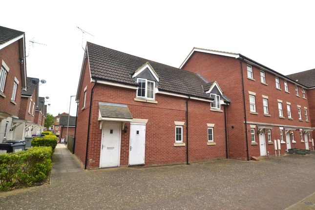 Flat for sale in Pacey Way, Grantham