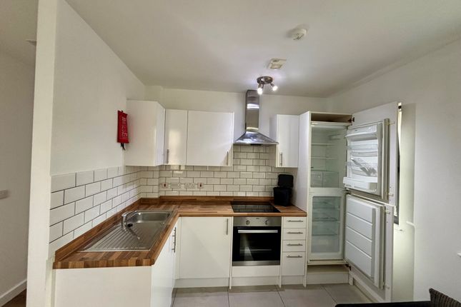 66, Peterborough photo 3