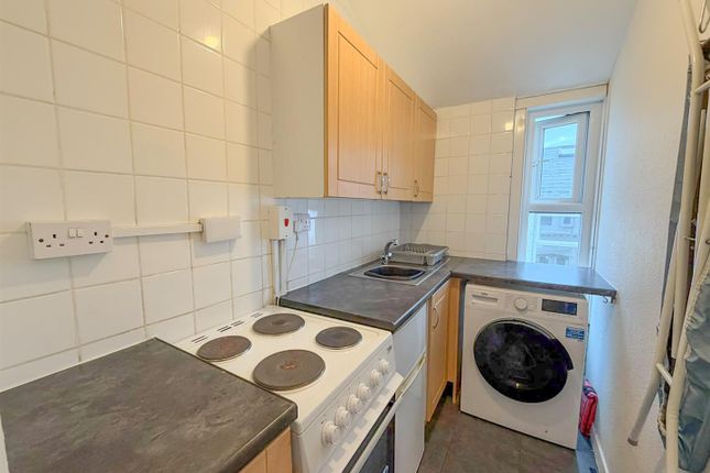 Flat 6, 26 Christian Road photo 4