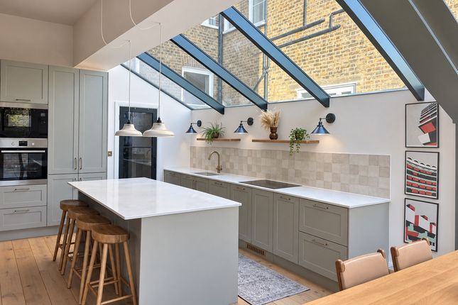 175a, Harvist Road, London photo 4