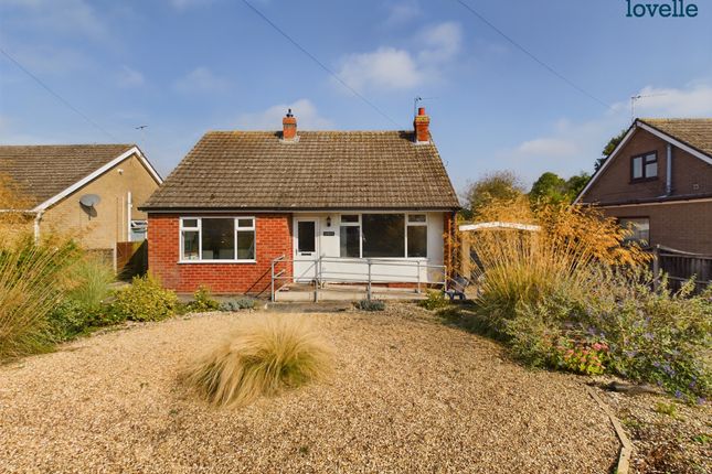 Thumbnail Detached bungalow to rent in Legsby Road, Market Rasen
