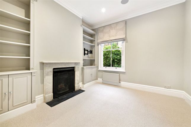 Terraced house to rent in Warriner Gardens, London
