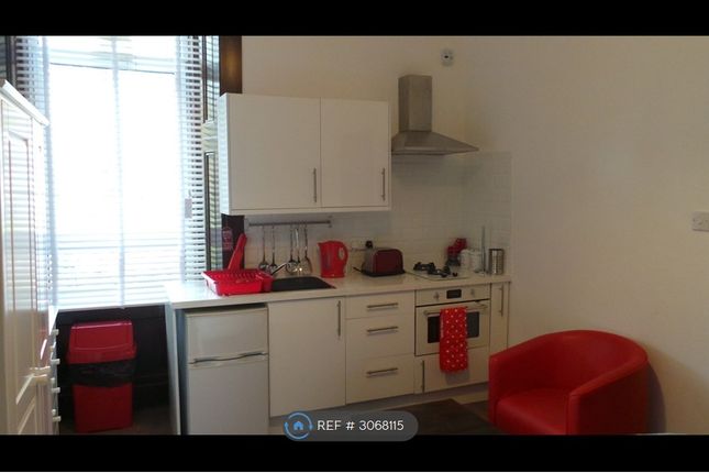 Paisley Road West, Studio, Glasgow photo 4