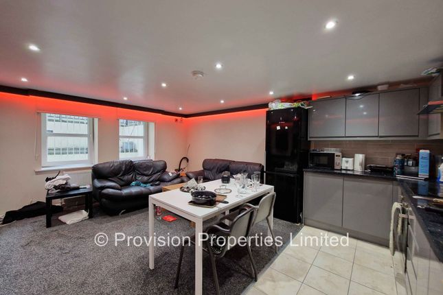 North Grange Road, Hyde Park photo 3