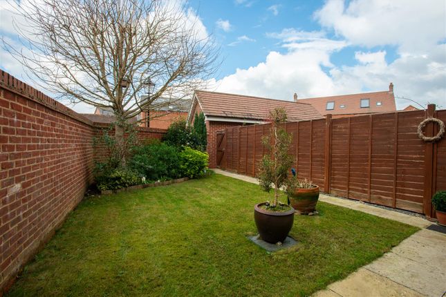 End terrace house for sale in Greenkeepers Road, Great Denham, Bedford