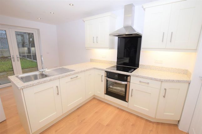 5, Wingfield Close, Barnsley photo 4