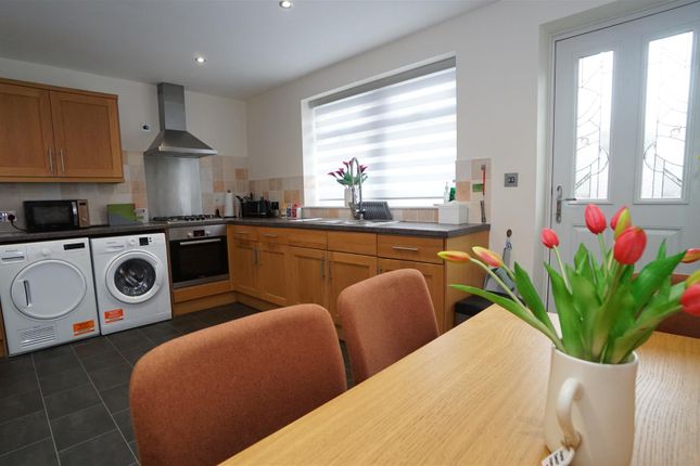 5A, Woodland View, Pudsey photo 5