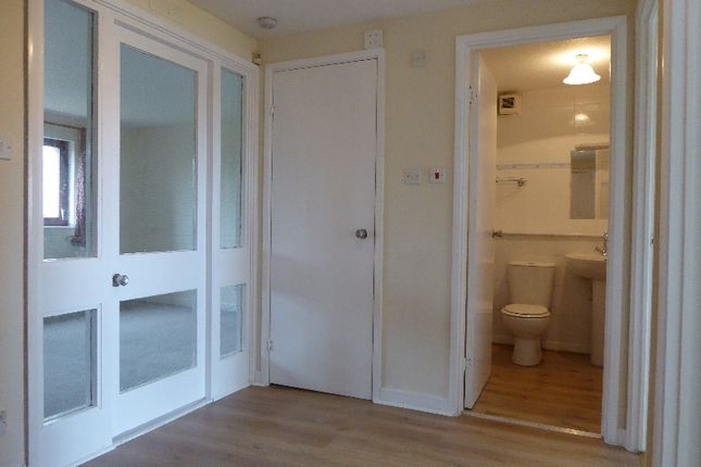 2/2, 33, Ashvale Crescent, Glasgow photo 5