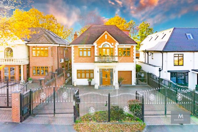 Thumbnail Detached house to rent in Tomswood Road, Chigwell