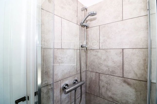 123 St., Enochs Road, Bradford photo 5