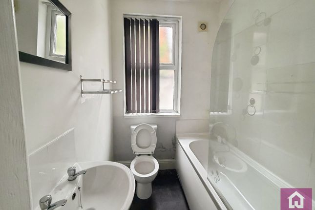 14, Levenshulme Road, Greater Manchester photo 5