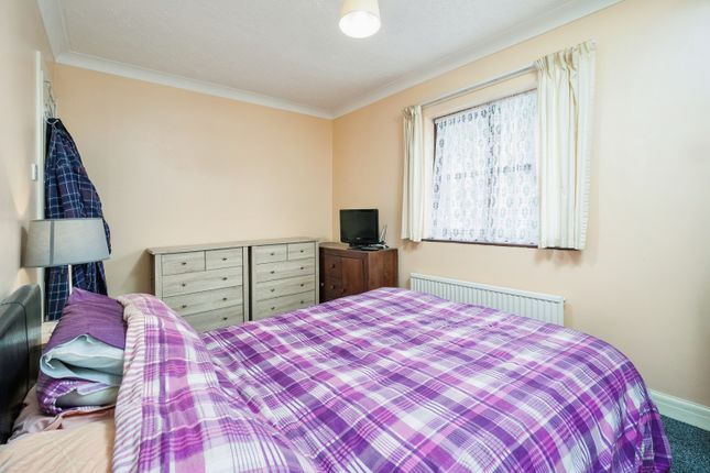 Flat for sale in Stirling Road, Plymouth, Devon
