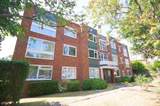 Thumbnail Flat to rent in Etchingham Park Road, Finchley