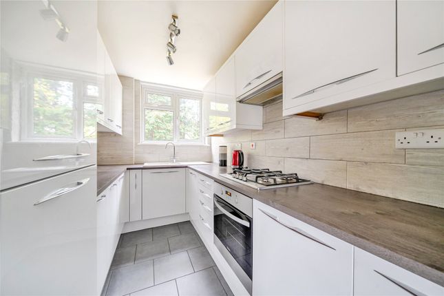 12 Rutland Court,, Caveside Close, Chislehurst photo 4