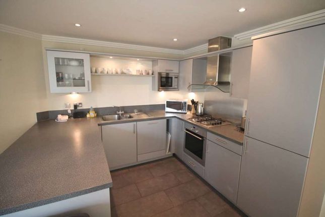 Flat for sale in Adams Quarter, Tallow Road, `The Island`, Brentford