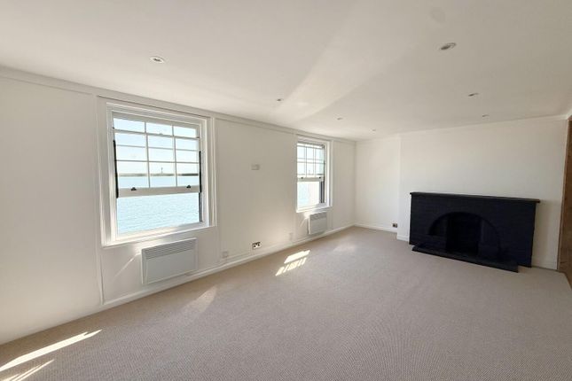 Flat 3, West Lawn, Sandgate Esplanade, Folkestone photo 2