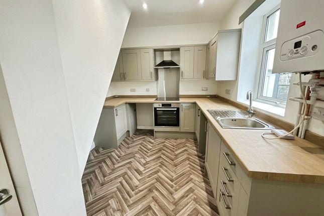 27 Townley Street, Colne photo 2