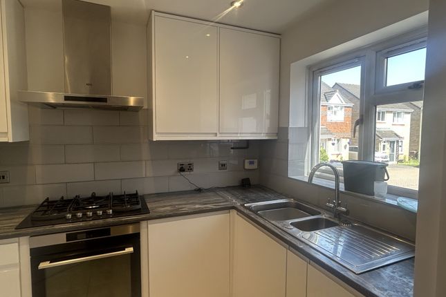 9 Hamburg Close photo 3