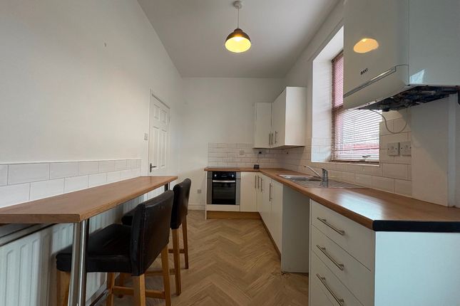 162 Wood Street, Bury photo 4