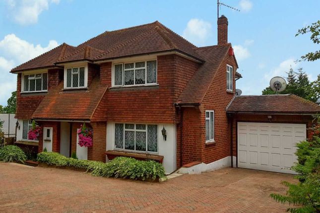 Thumbnail Detached house for sale in Stradbroke Drive, Chigwell