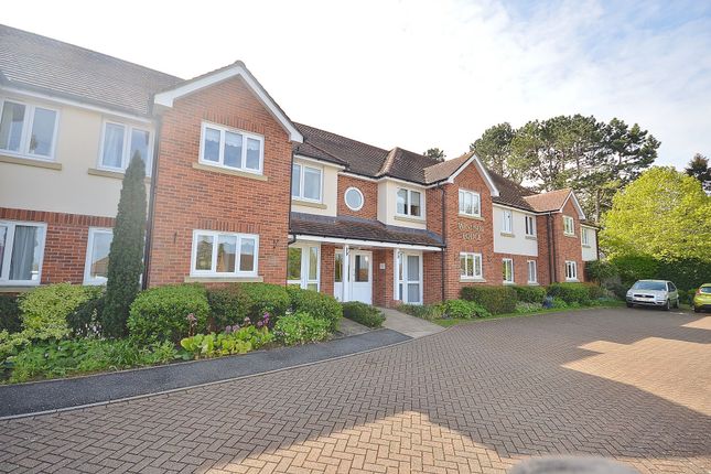 40 Windsor Lodge Wellington Avenue, Princes Risborough photo 2