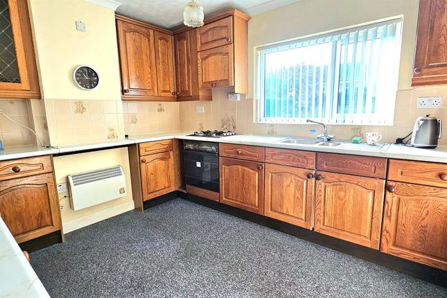 31, Kingcup Road, Stafford photo 3