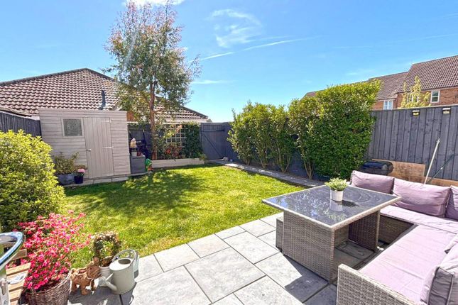 4, Laburnum Close, Bicester photo 4