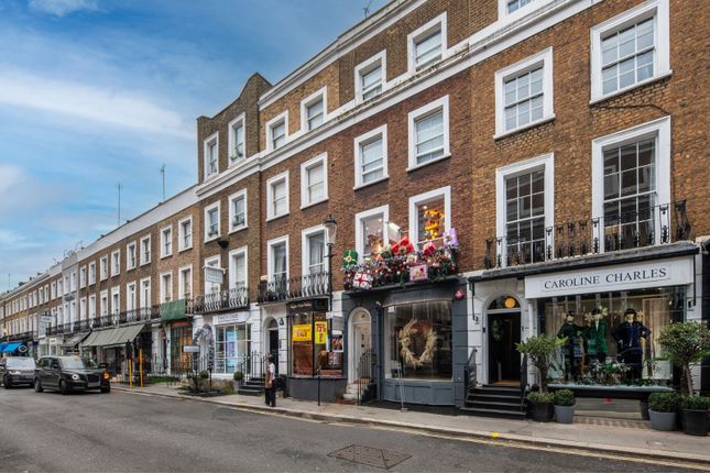 35, Beauchamp Place, London photo 3