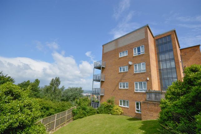 Thumbnail Flat for sale in Kenninghall View, Sheffield